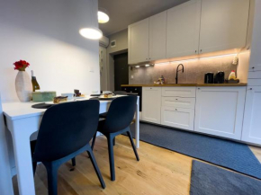 URBAN APARTMENTS STUDIO No 3A, FREE PRIVATE PARKING, Self CHECK-IN